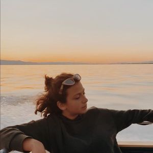 Meet your Posher, Ava